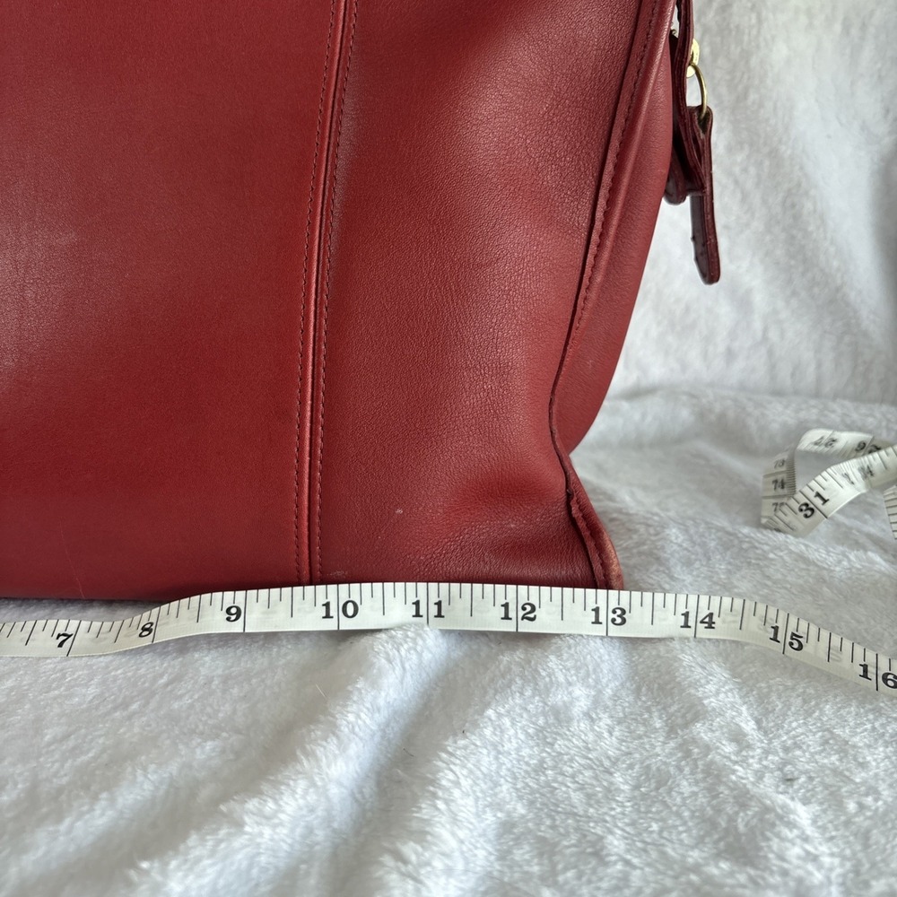 Vintage COACH Zip Top Shopper   Red Leather Bag 9995 USA - Picture 16 of 16